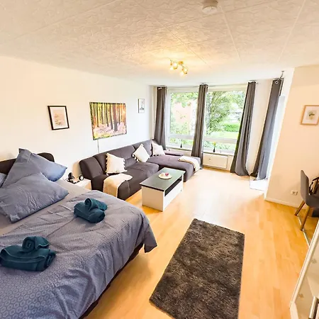 #811 Komfortable 10 Min Bis Moviepark